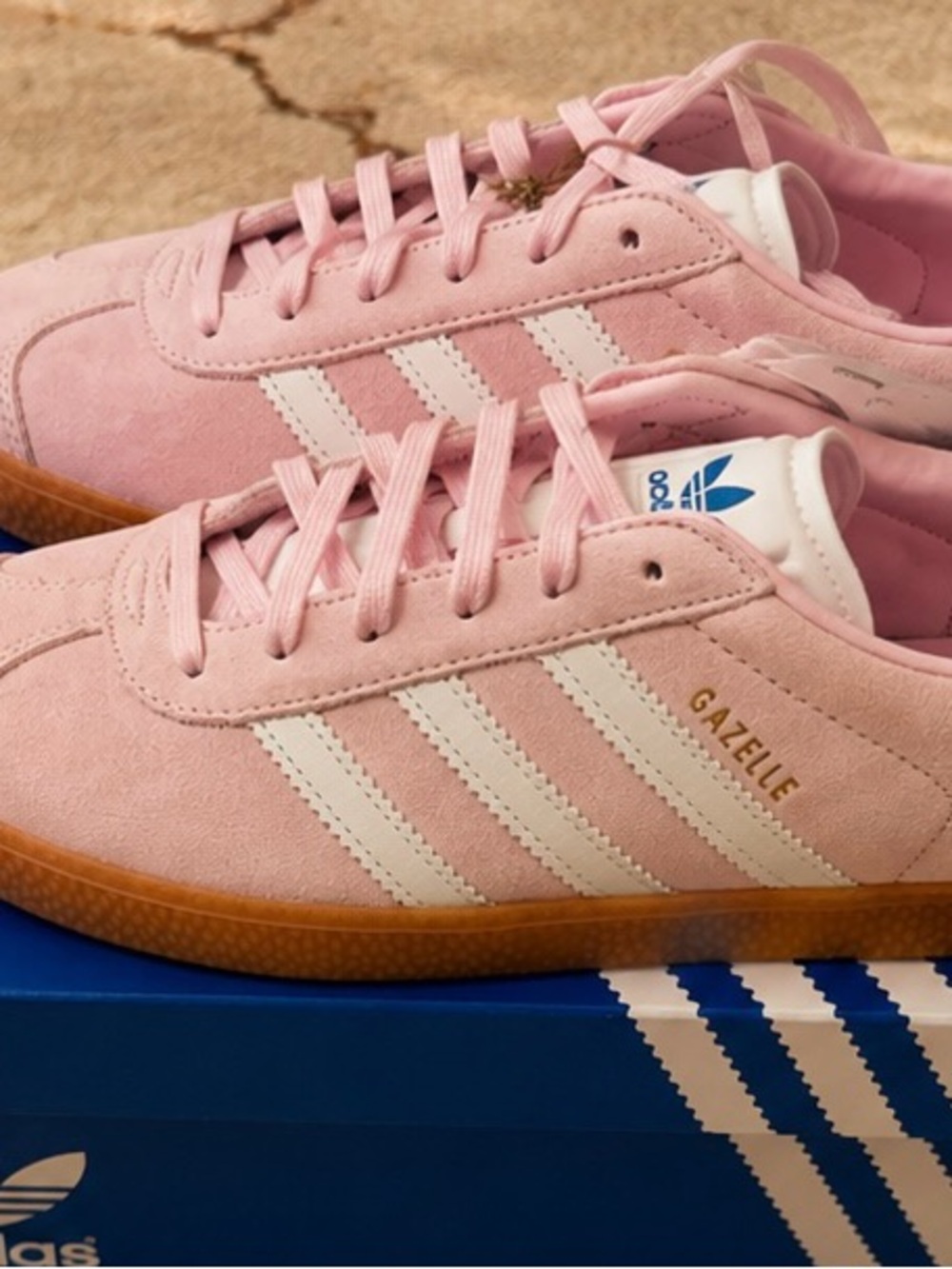 adidas Originals Gazelle J Pink/Blue Suede Low Top Sneakers Kids US 6.5 JQ5995 - Picture 2 of 6